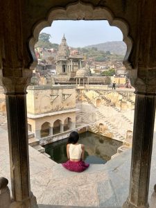 8c6f9615d065662c90fd75b4c2dc1d49